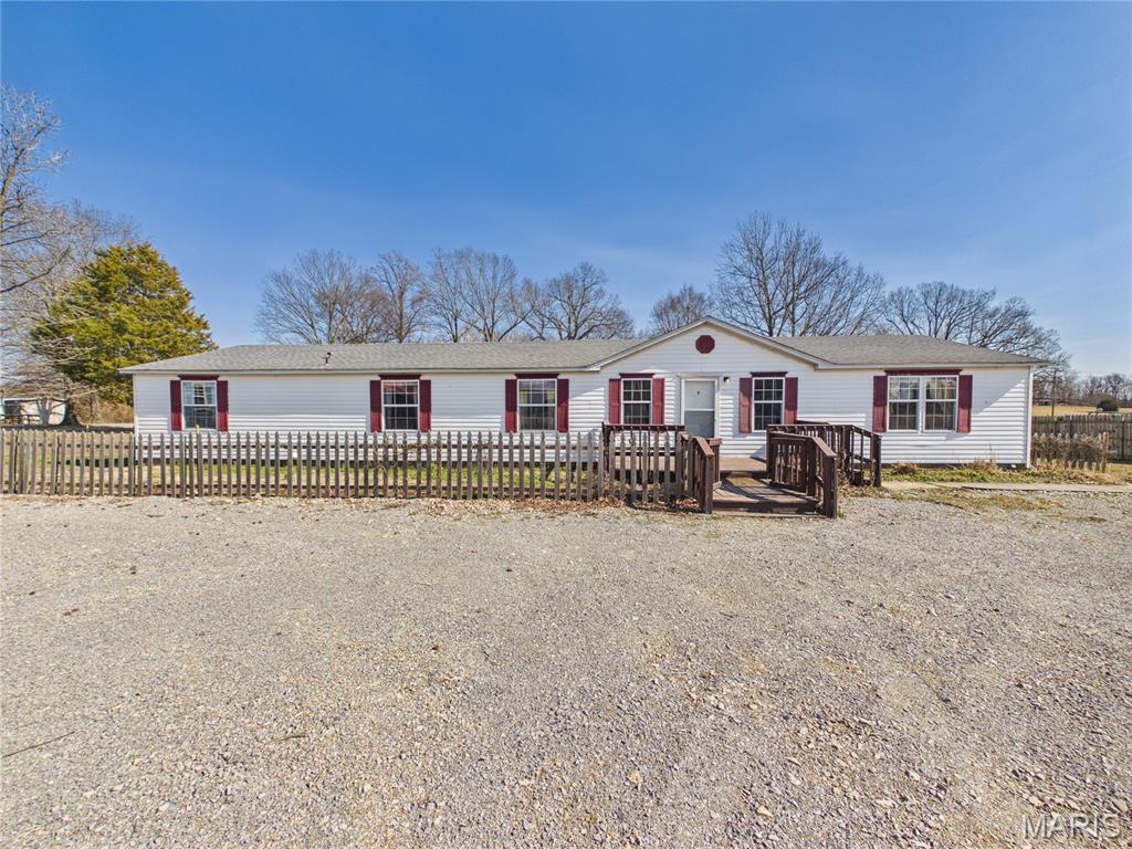 136 Shadow Rock Lake Road Poplar Bluff, MO 63901 - Photo 2 of 34