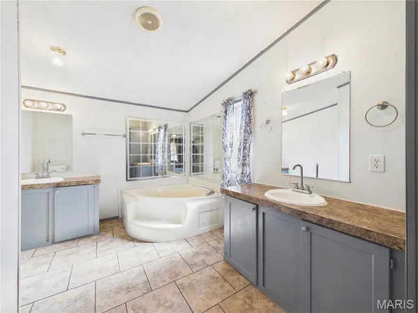 $162,500 | 136 Shadow Rock Lake Road, Poplar Bluff, MO 63901