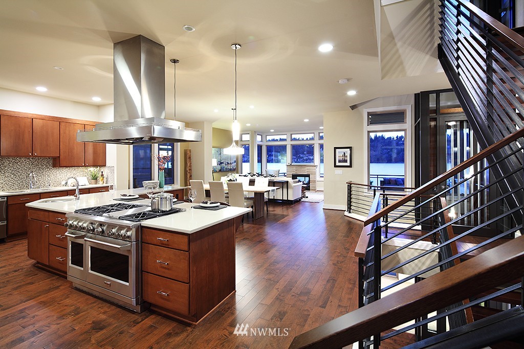 4023 Williams Avenue North Renton, WA 98056 - Photo 2 of 23 Gallery Image 2