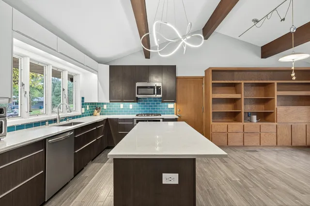 $420,000 | 2670 Quail Avenue North, Golden Valley, MN 55422