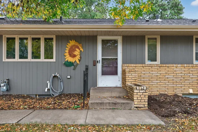 $420,000 | 2670 Quail Avenue North, Golden Valley, MN 55422