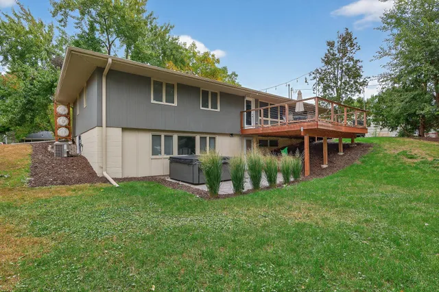 $420,000 | 2670 Quail Avenue North, Golden Valley, MN 55422