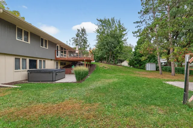 $420,000 | 2670 Quail Avenue North, Golden Valley, MN 55422