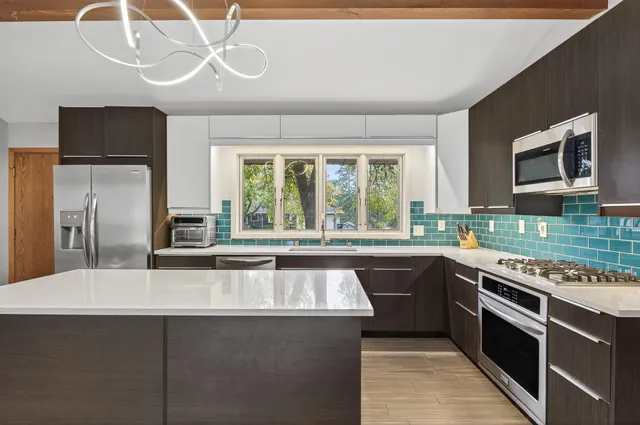 $420,000 | 2670 Quail Avenue North, Golden Valley, MN 55422