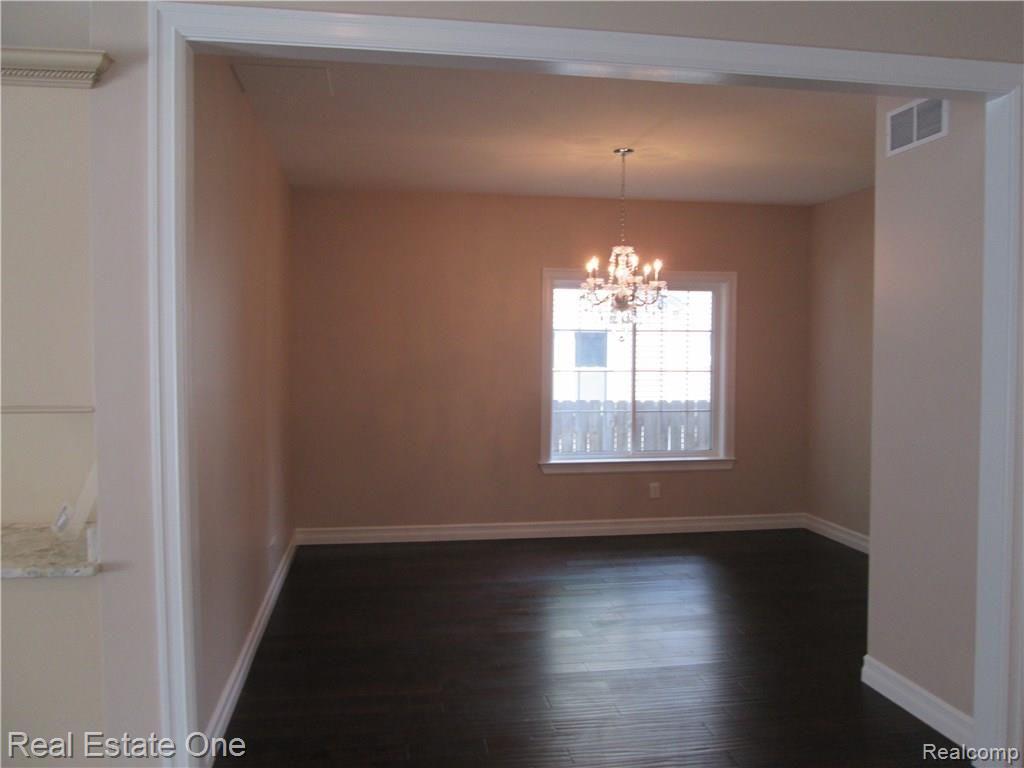 57 Maywood Avenue Pleasant Ridge, MI 48069 - Photo 21 of 44 IMG_0153.jpg