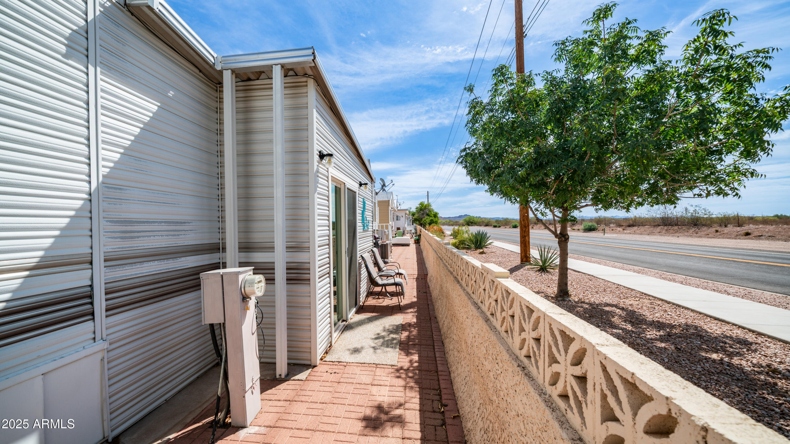3 Ore Cart Drive, Unit 3 Apache Junction, AZ 85119 - Photo 26 of 59 a balcony with view of an outdoor space