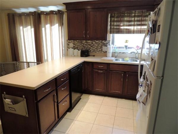 49 Lupine Road, Unit 11 Andover, MA 01810 - Photo 3 of 15 Gallery Image 3