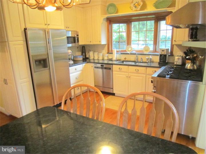 167 Upland Way Haddonfield, NJ 08033 - Photo 5 of 21