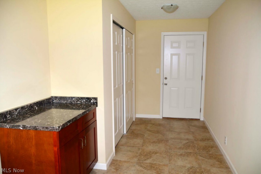 30226 Bolingbrook Road Pepper Pike, OH 44124 - Photo 13 of 25