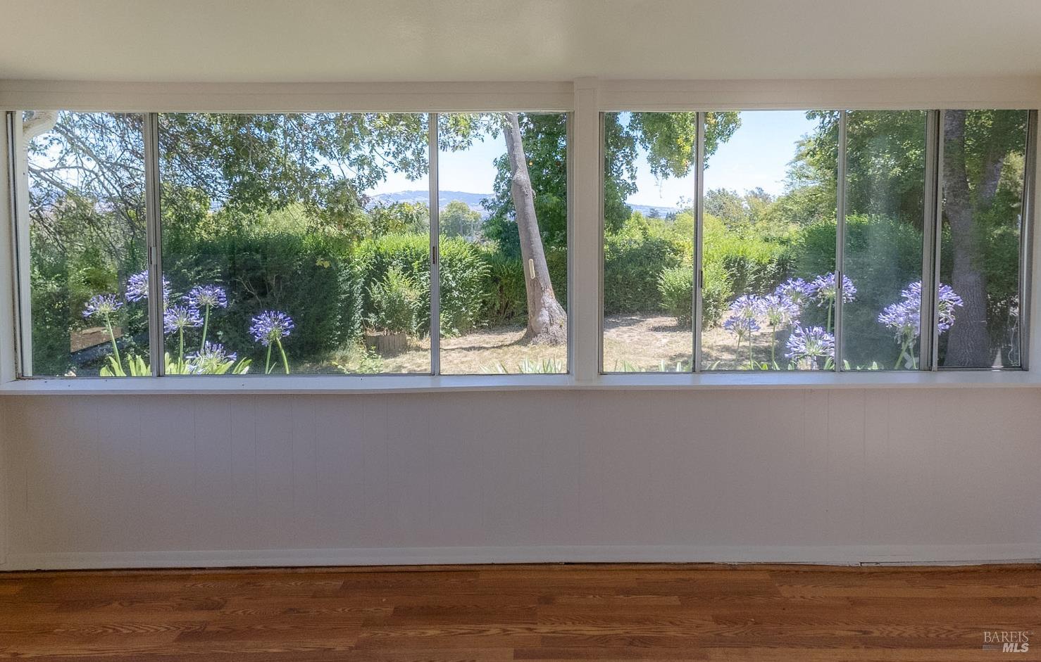 5718 Henning Road Sebastopol, CA 95472 - Photo 13 of 32