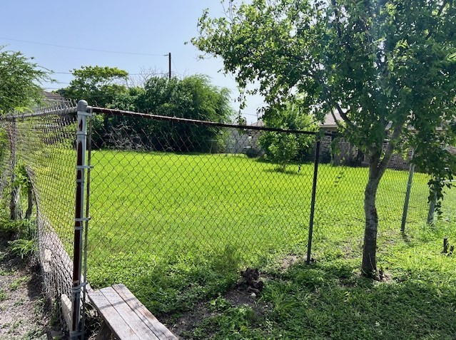 5805 Rio Vista Drive Corpus Christi, TX 78412 - Photo 5 of 8 a view of a yard with potted plants