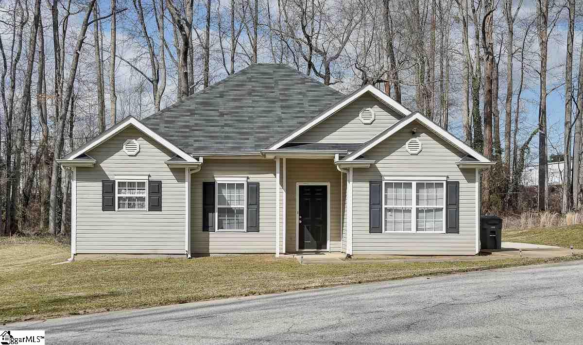 102 North Wingate Road Greenville, SC 29605 - Photo 1 of 18 Gallery Image 1