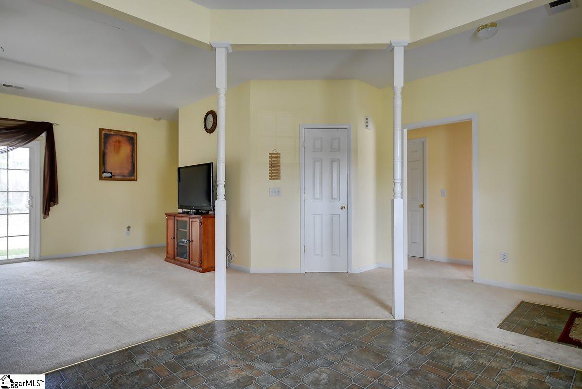 102 North Wingate Road Greenville, SC 29605 - Photo 4 of 18 Gallery Image 4