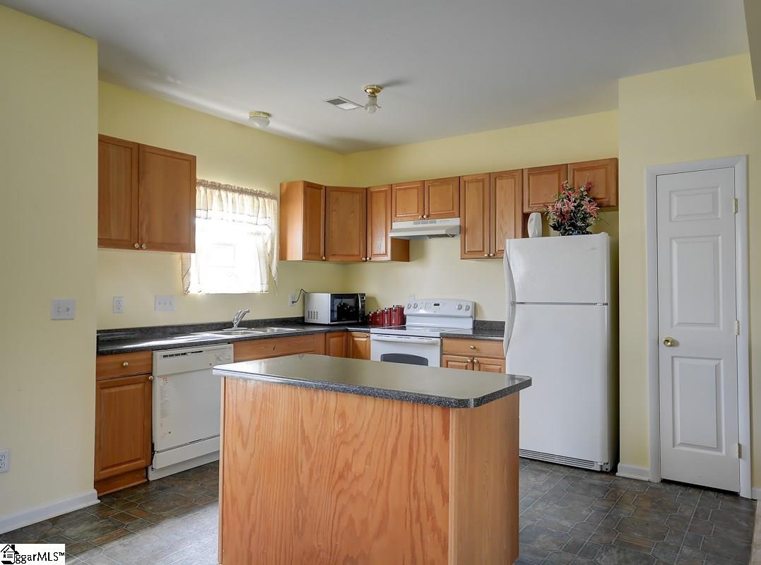 102 North Wingate Road Greenville, SC 29605 - Photo 6 of 18 Gallery Image 6