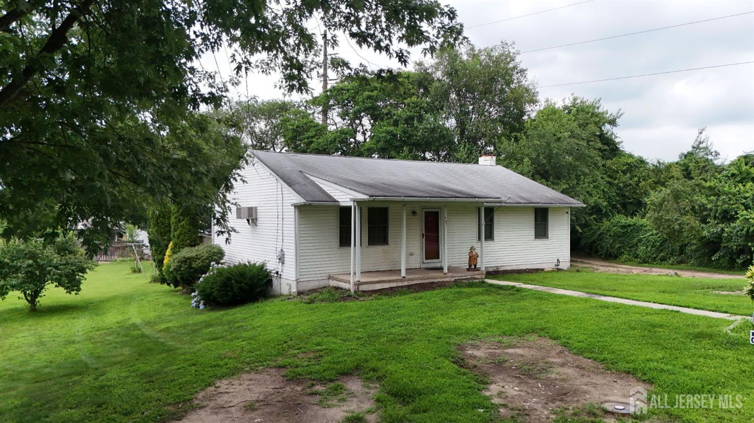 497 Robinson Road Penns Grove, NJ 08069 - Photo 2 of 17 Gallery Image 2