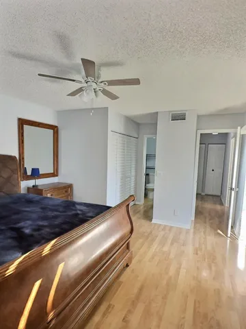 $2,500 | 3783 Victoria Drive, West Palm Beach, FL 33406