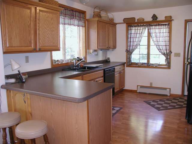 733 Silver Lake Road Eagle River, WI 54521 - Photo 5 of 20 Gallery Image 5