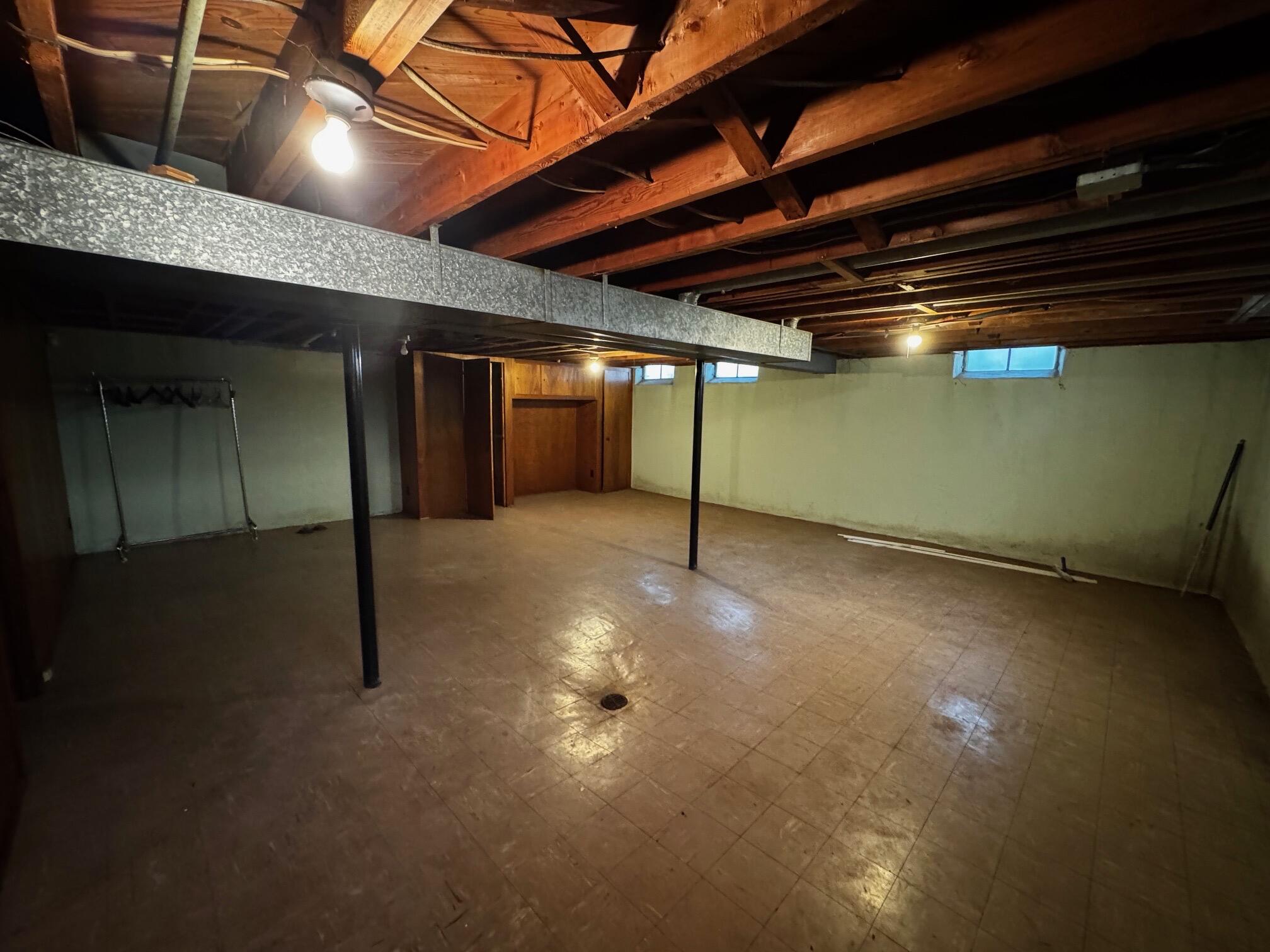 20370 Cherokee Street Detroit, MI 48219 - Photo 13 of 17 IMG_1044