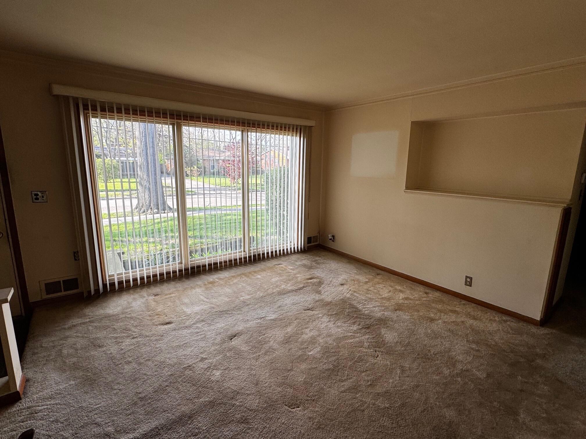 20370 Cherokee Street Detroit, MI 48219 - Photo 6 of 17 IMG_1048