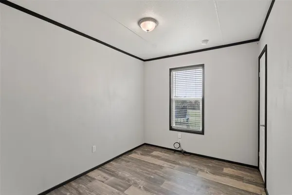 $299,900 | 627 Kentucky Town Road, Whitewright, TX 75491