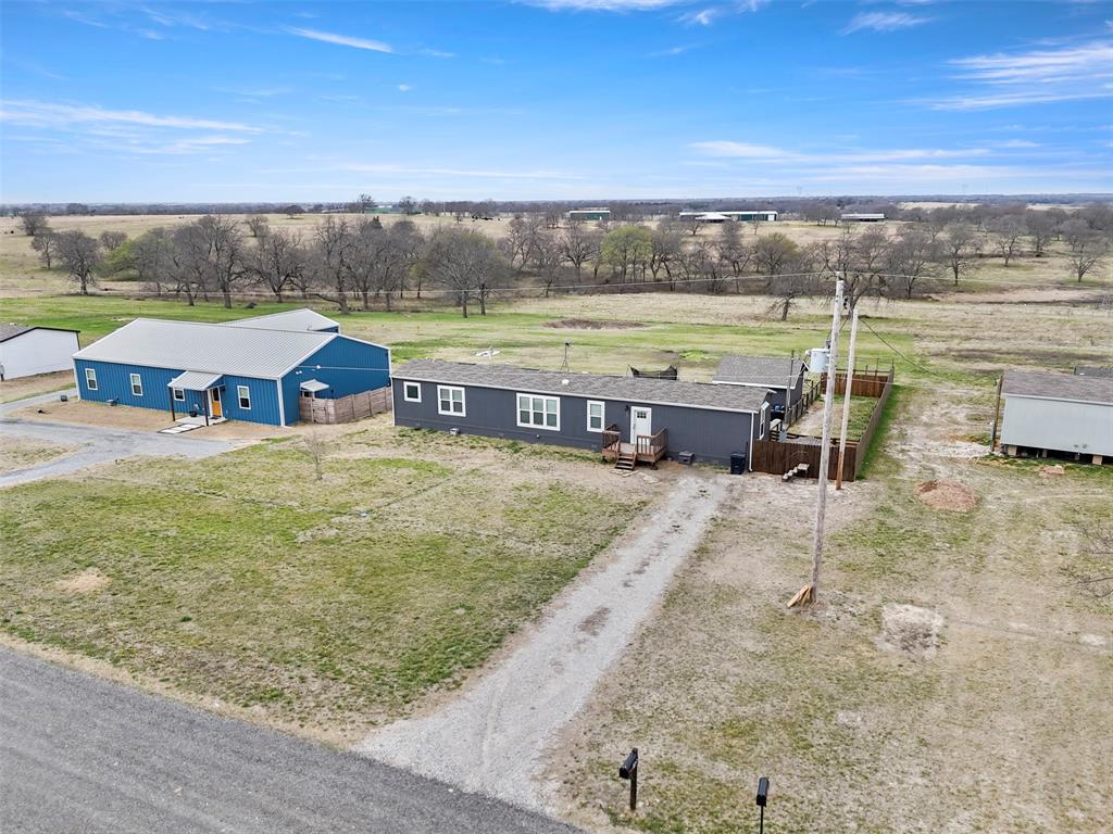 627 Kentucky Town Road Whitewright, TX 75491 - Photo 32 of 35