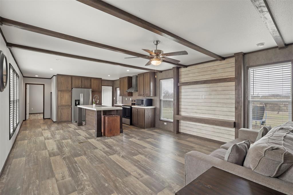 627 Kentucky Town Road Whitewright, TX 75491 - Photo 5 of 35