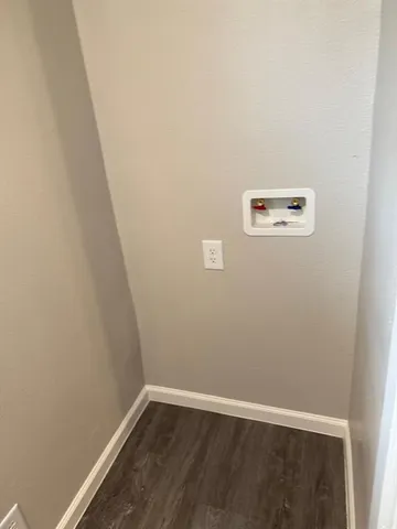 $2,100 | 925 Bluewood Drive, Dallas, TX 75232