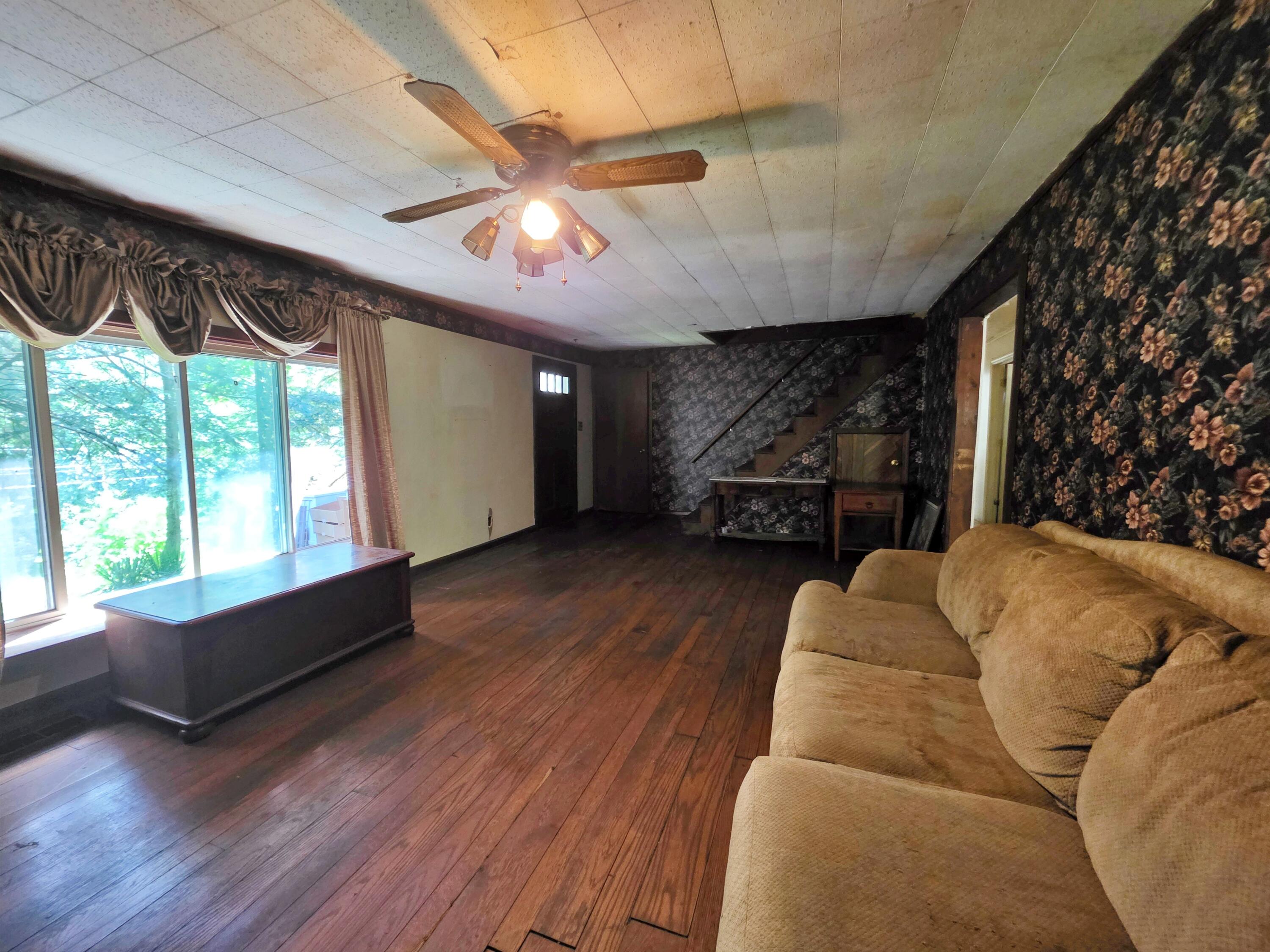 55 Cletis Webb Road Phyllis, KY 41554 - Photo 3 of 28 20260818_150807