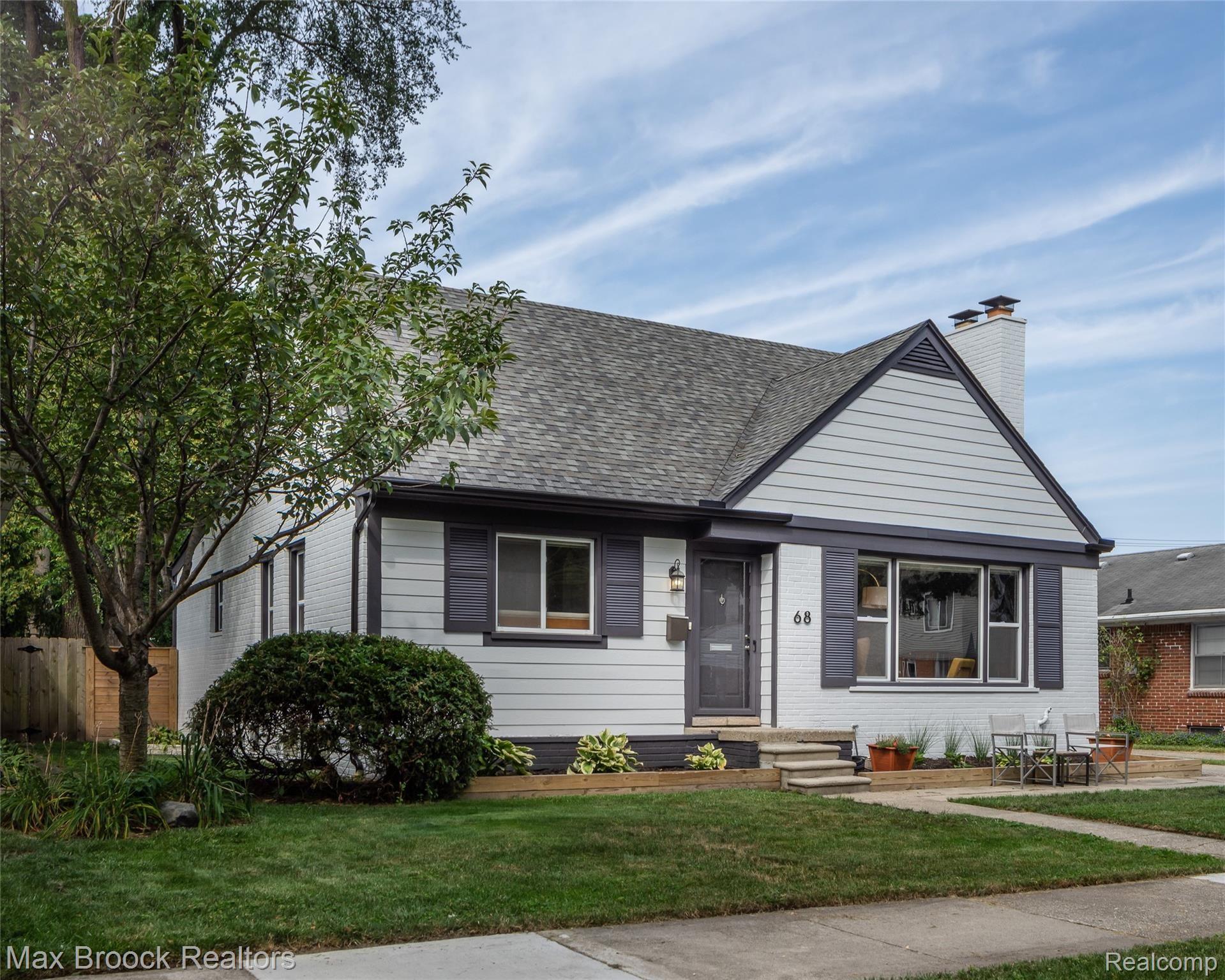 68 Maplefield Road Pleasant Ridge, MI 48069 - Photo 2 of 36 68 Maplefield