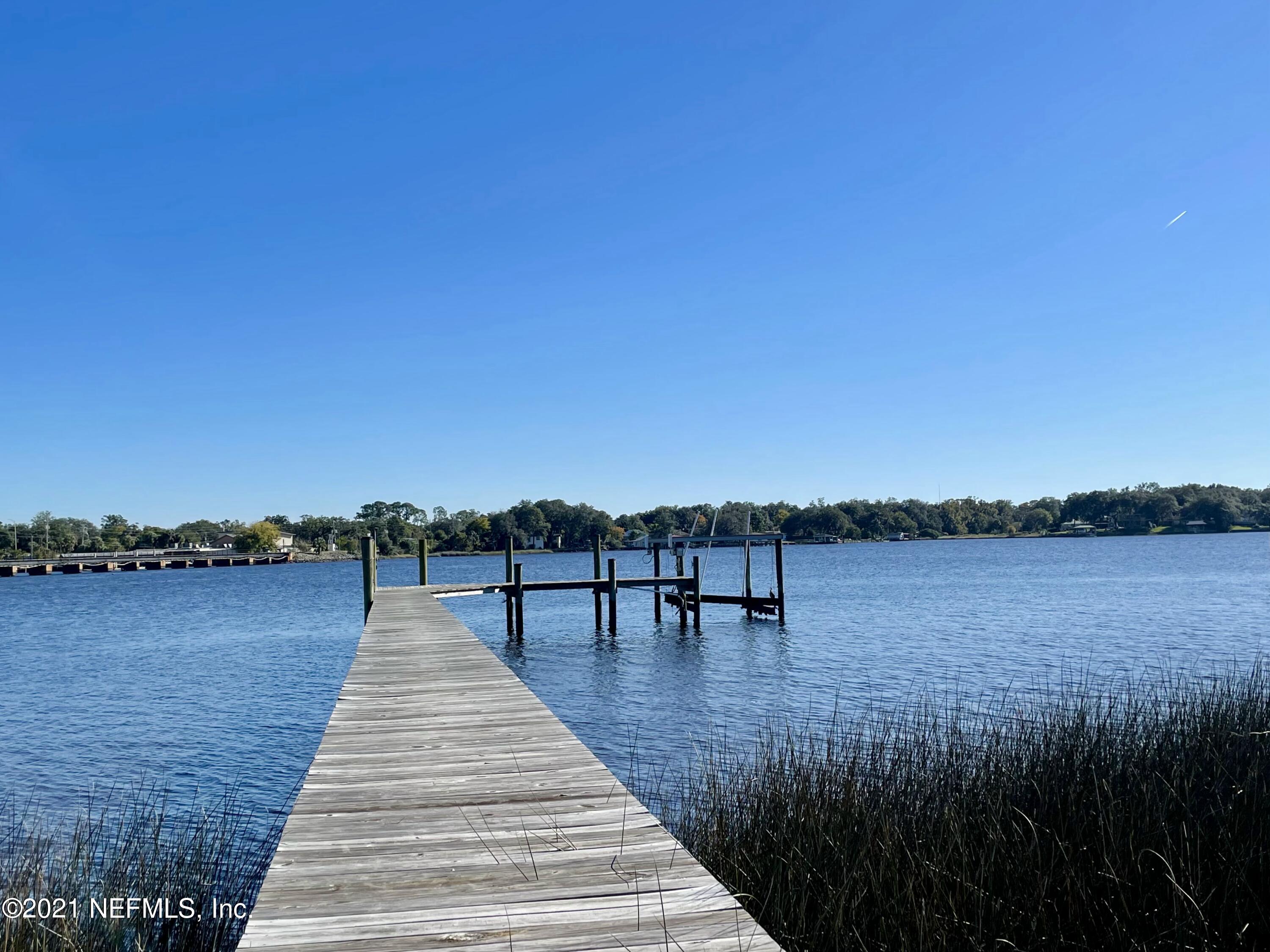 Dock & Boat Lift