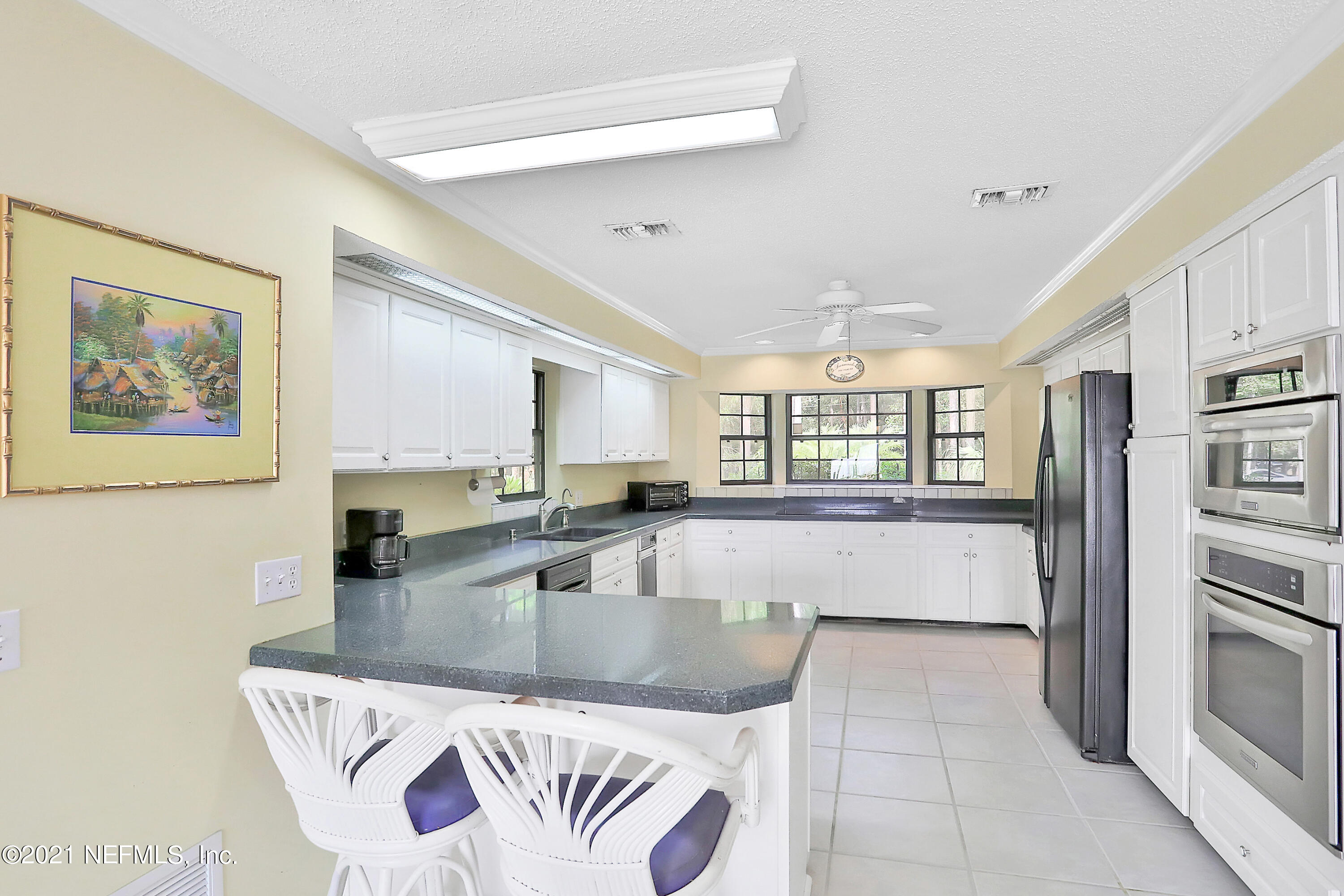 280 Broward Road Jacksonville, FL 32218 - Photo 9 of 23 Spacious Kitchen