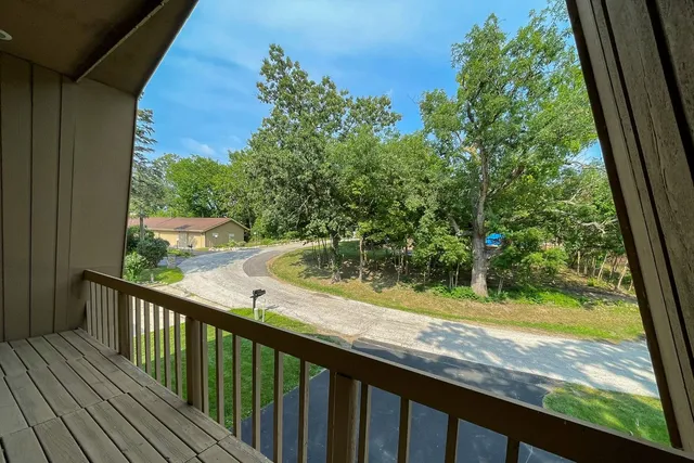 $584,000 | 28986 Manitoba Trail, McHenry, IL 60051