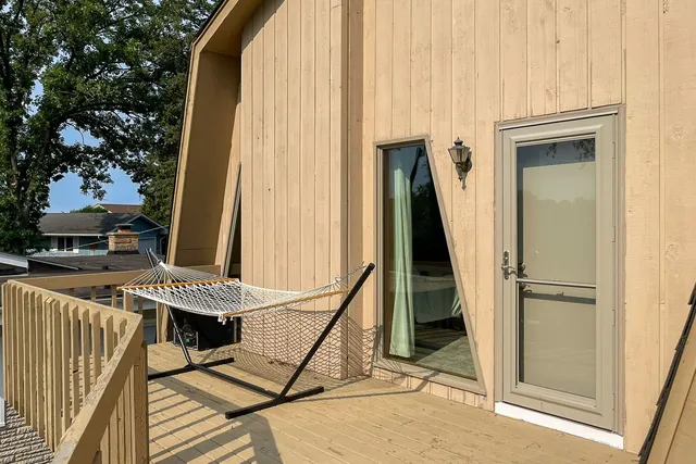 $584,000 | 28986 Manitoba Trail, McHenry, IL 60051