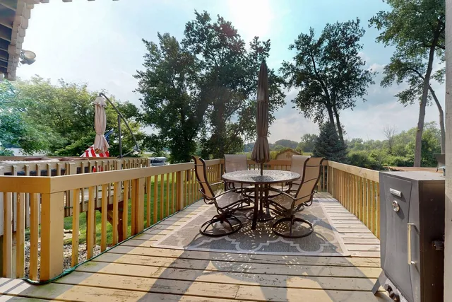 $584,000 | 28986 Manitoba Trail, McHenry, IL 60051