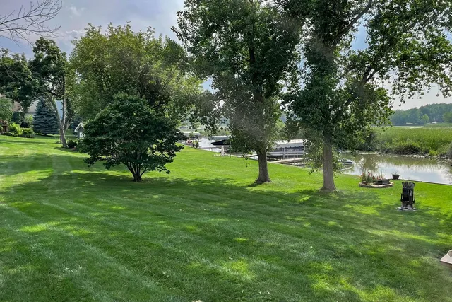 $584,000 | 28986 Manitoba Trail, McHenry, IL 60051