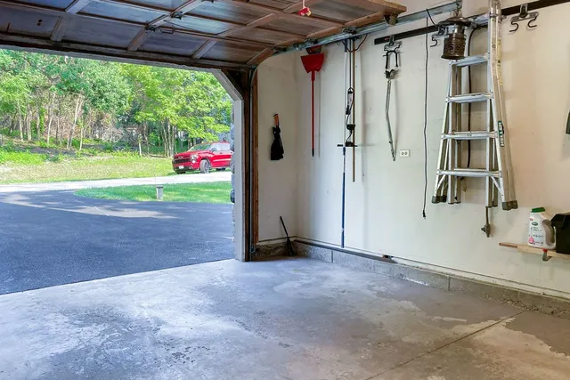 $584,000 | 28986 Manitoba Trail, McHenry, IL 60051