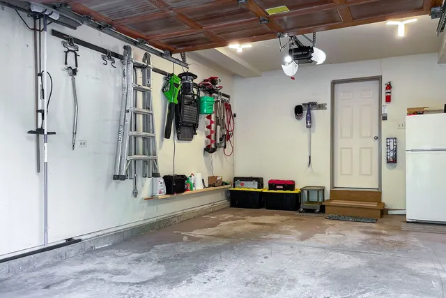 $584,000 | 28986 Manitoba Trail, McHenry, IL 60051