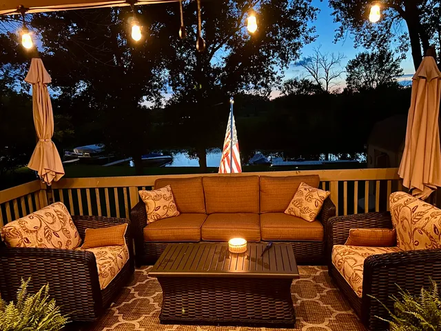 $584,000 | 28986 Manitoba Trail, McHenry, IL 60051