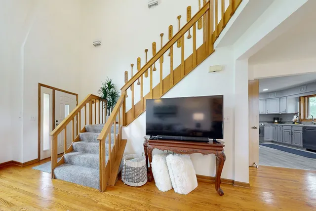 $584,000 | 28986 Manitoba Trail, McHenry, IL 60051