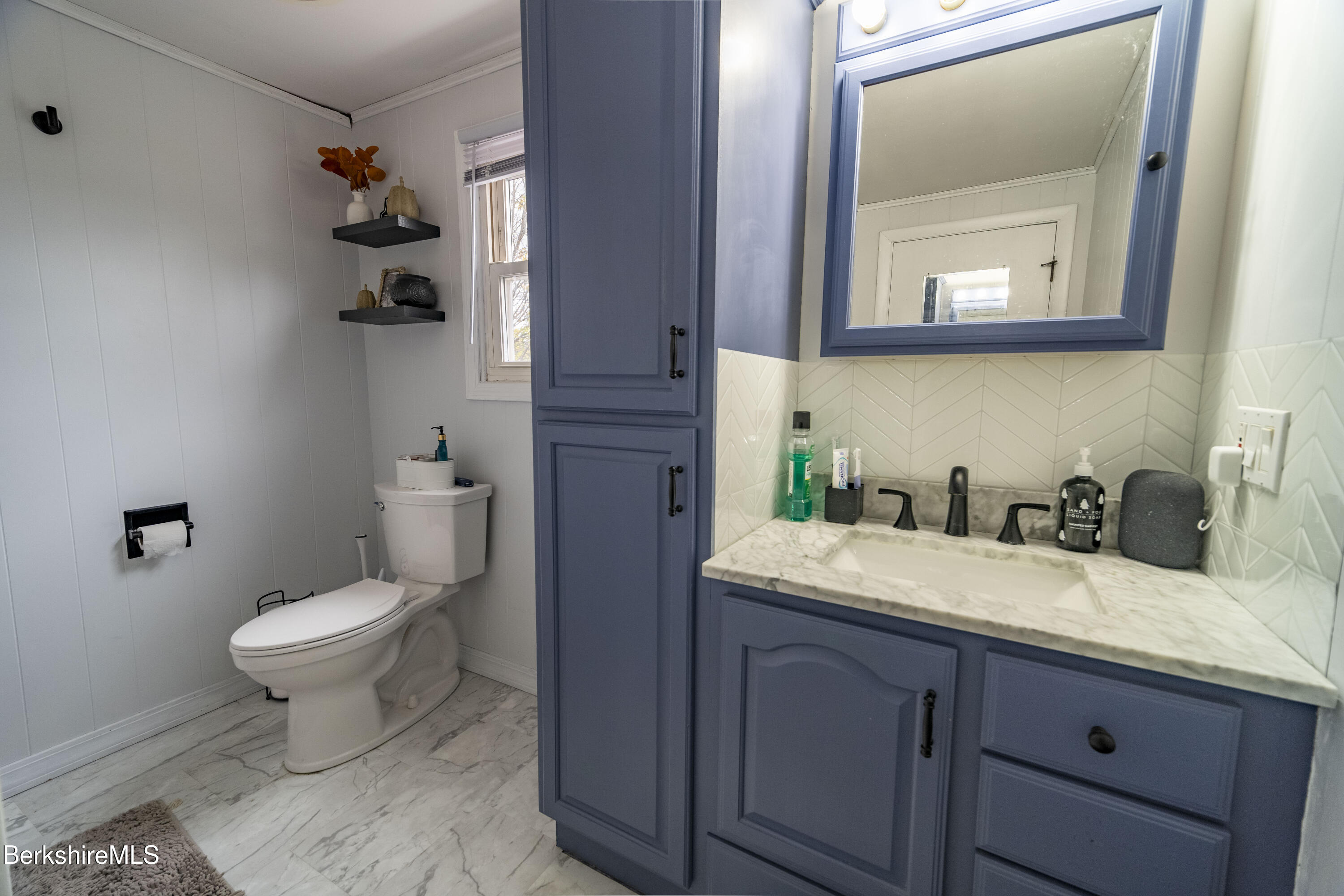 44 Valley Street Adams, MA 01220 - Photo 10 of 20 bathroom