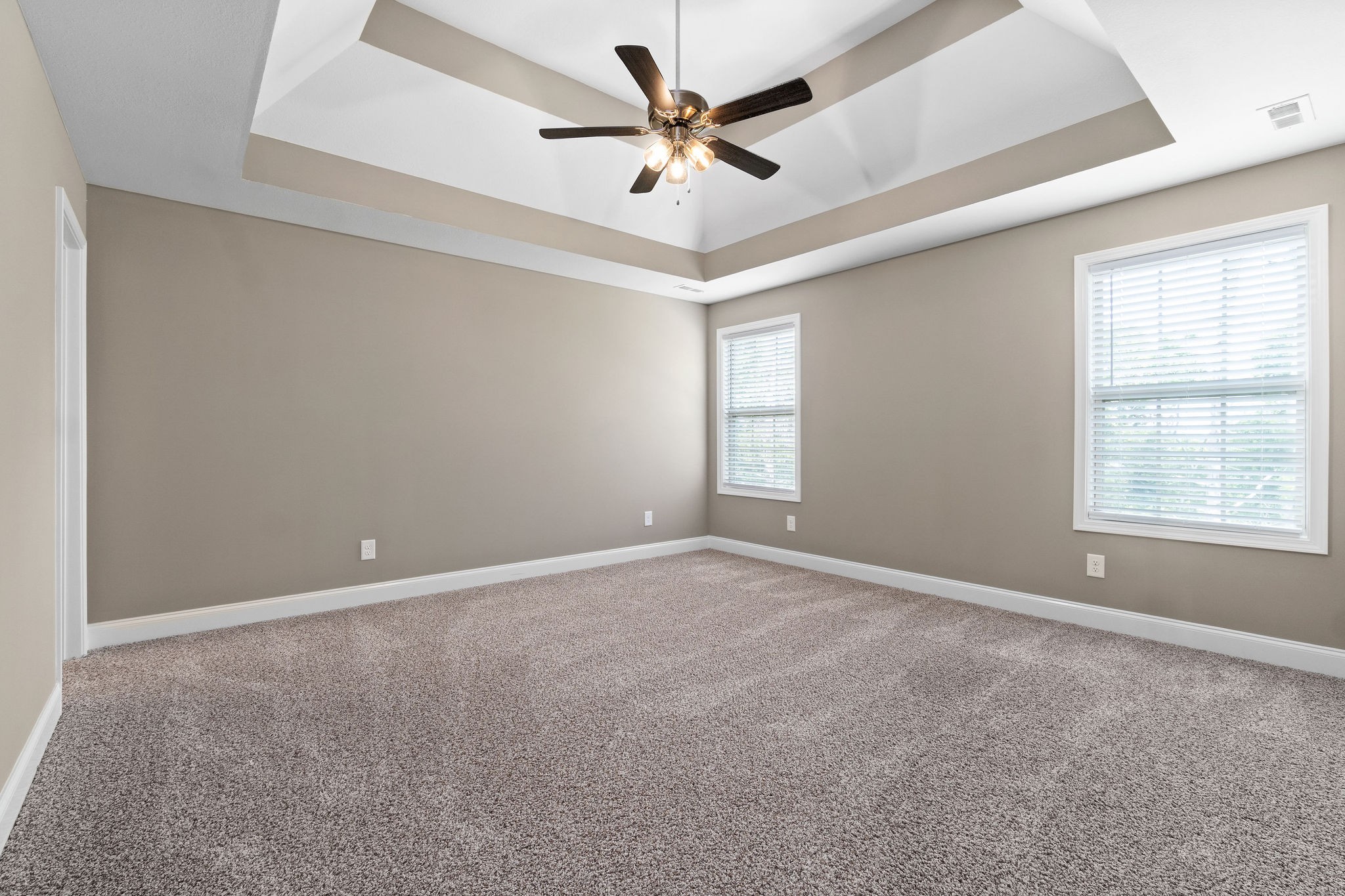 1860 Rains Road Clarksville, TN 37042 - Photo 17 of 31 Gallery Image 17