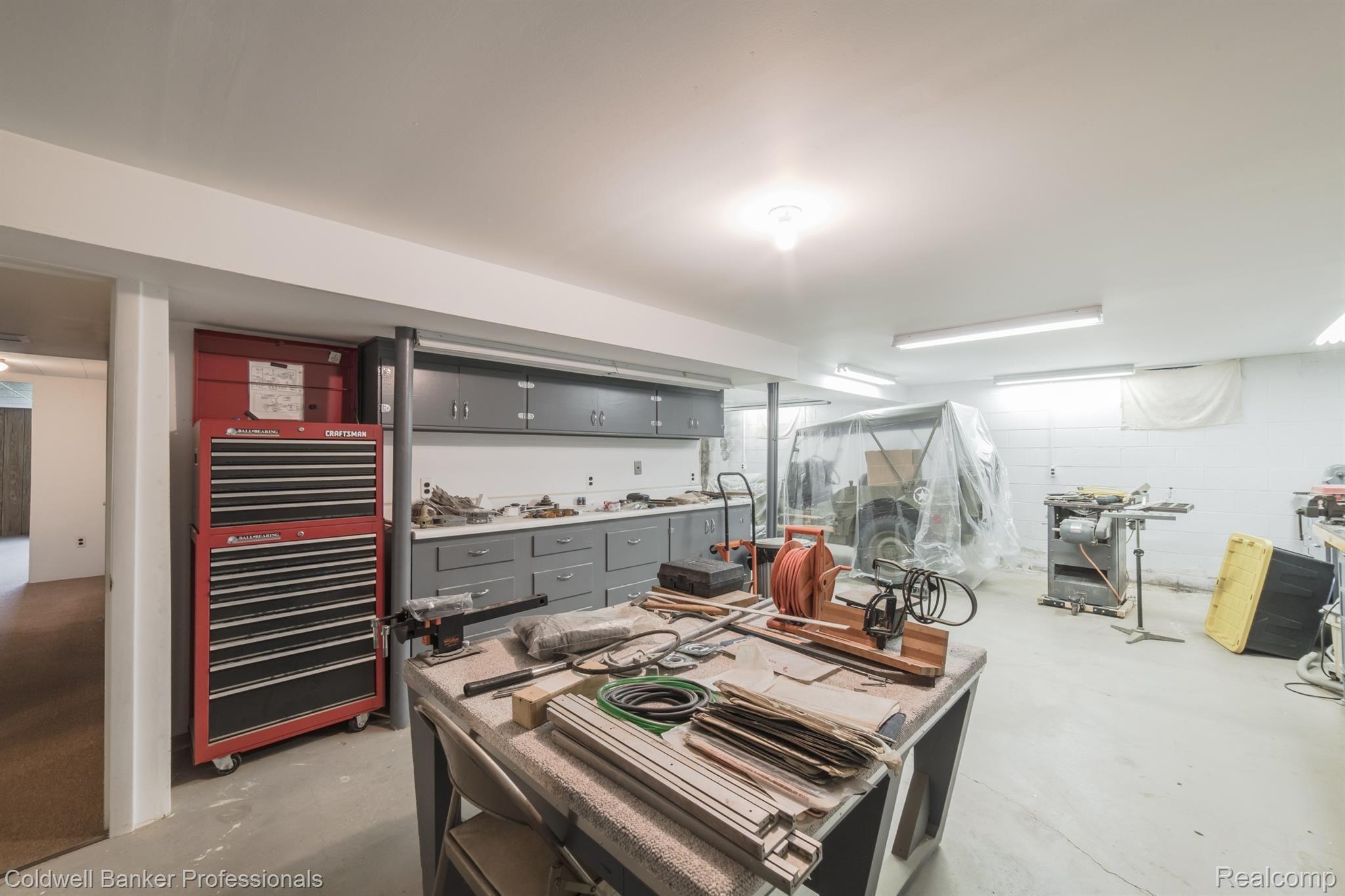4226 Morgan Road Lake Orion, MI 48359 - Photo 47 of 66 4226 Morgan-48.jpg
