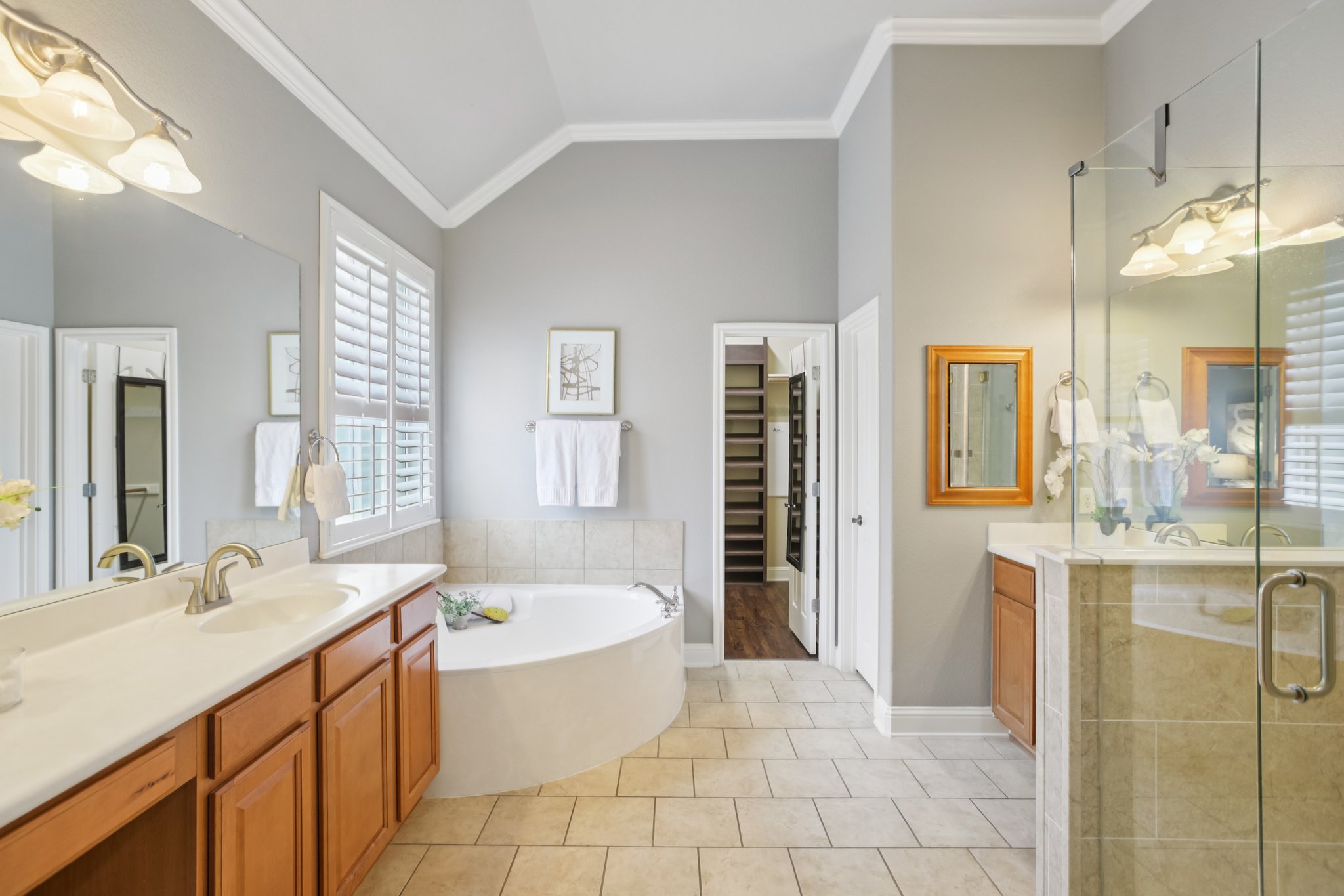 10525 Roy Butler Drive Austin, TX 78717 - Photo 24 of 40 Beautiful primary bathroom with soaking tub and walk in shower.