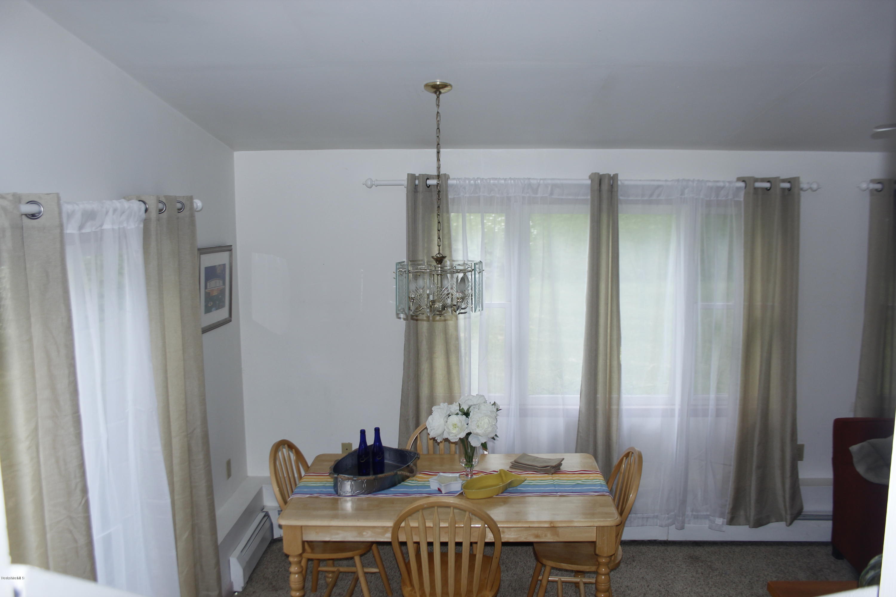 137 Hancock Road Pittsfield, MA 01201 - Photo 6 of 17 Dining Room