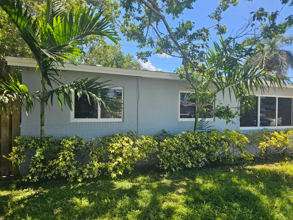 $3,450 | 3340 Southwest 18th Street, Fort Lauderdale, FL 33312