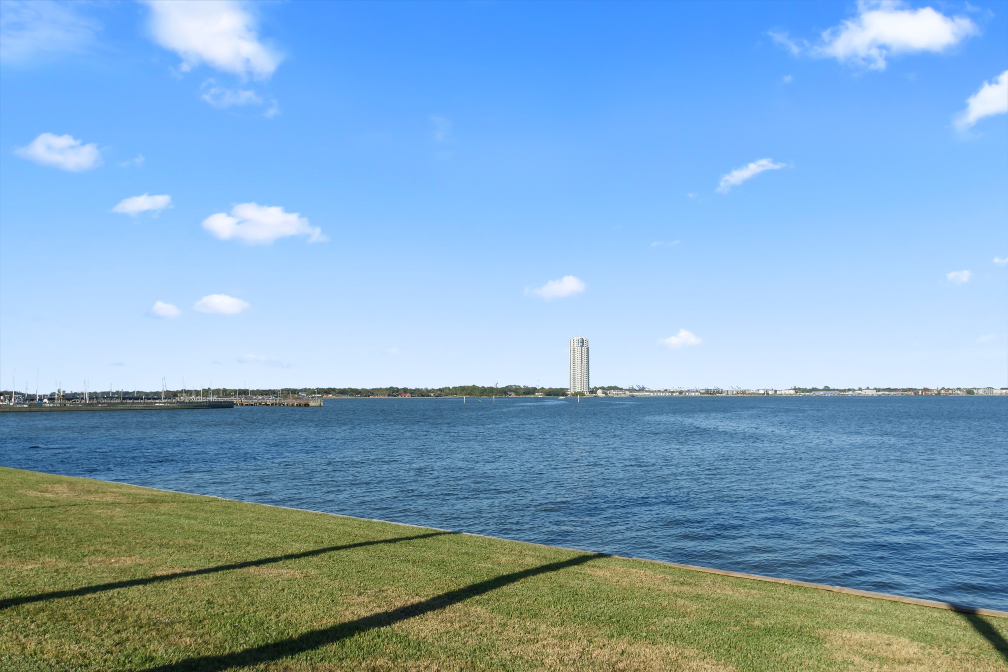 351 Lakeside Lane, Unit 305 Nassau Bay, TX 77058 - Photo 2 of 32 a view of an ocean and beach