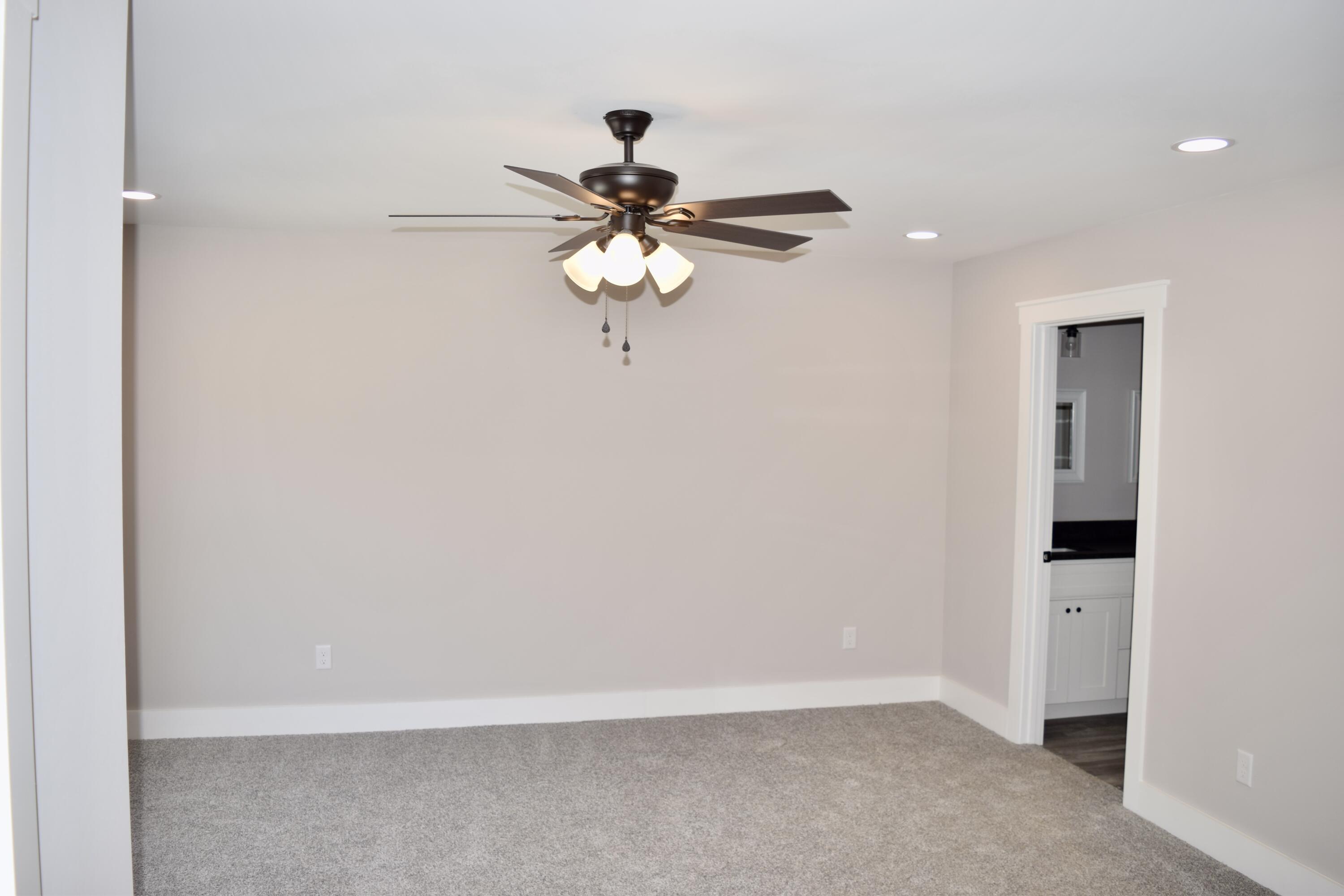 4514 Crerar Street Red Bank, TN 37415 - Photo 16 of 17 DSC_0526