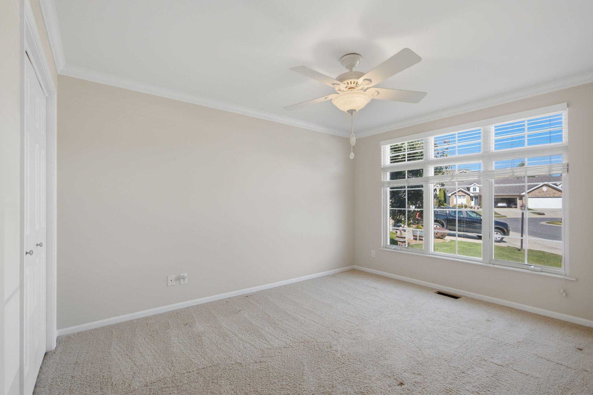 10877 Mathias Drive St. John, IN 46373 - Photo 13 of 24 2048x1366