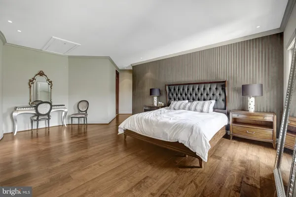 $30,000 | 860 Nicholas Run Drive, Great Falls, VA 22066