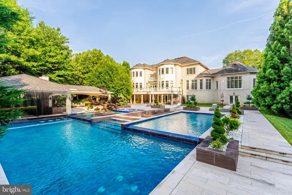 $30,000 | 860 Nicholas Run Drive, Great Falls, VA 22066